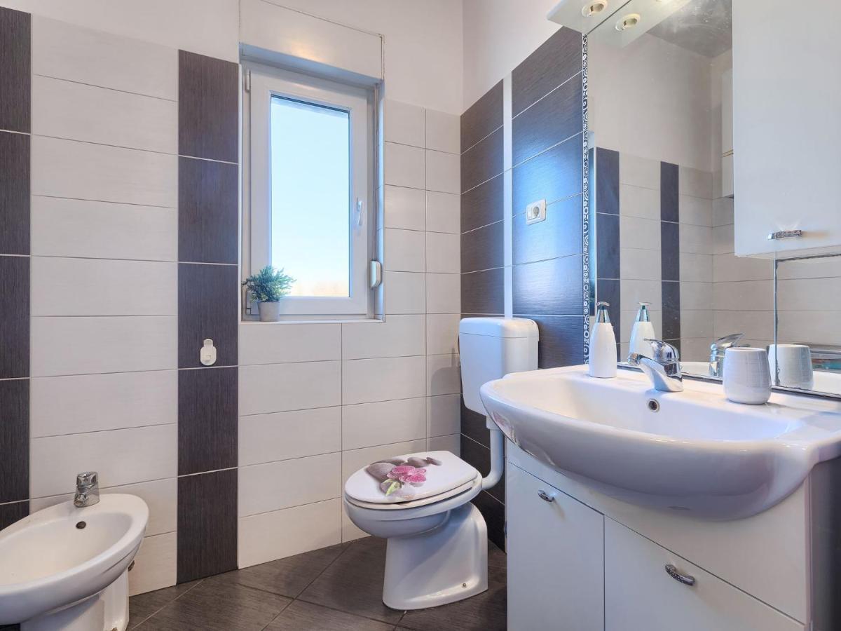 Laura By Interhome Apartment *